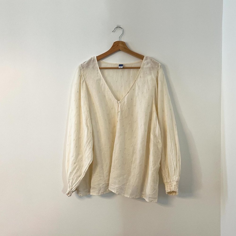 Old Navy Long-Sleeve Clip-Dot Cream Blouse | BNWT | Size 3X/XXXL (Women's Plus)